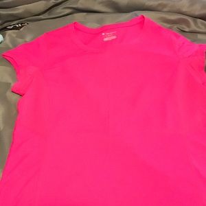 Short sleeve athletic shirt